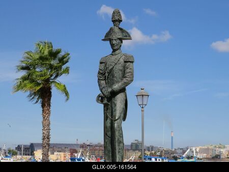 Tarantói Carabiniere szobor - Olaszország-stock-foto