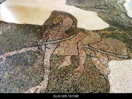 A tarantói San Cataldo katedrális padlózatának mozaik töredéke-stock-foto