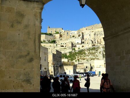 Matera kõváros - Turisták - Olaszország-stock-foto