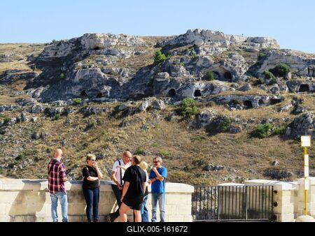 Sziklába vájt kunyhók Materában - Olaszország-stock-foto