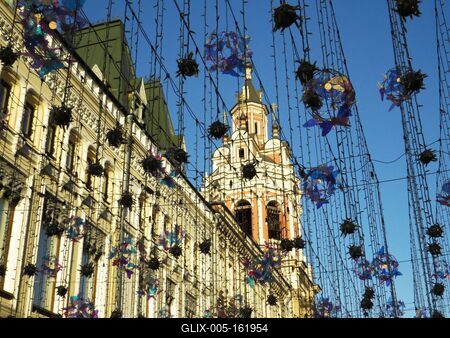 Moszkva - Karácsonyi dísz - Templomtorony-stock-foto