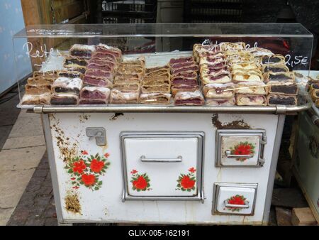 Rétes egy régi túzhelyen-stock-foto