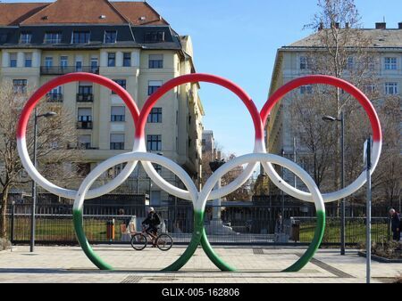 Olimpiai ötkarika - Budapest-stock-foto
