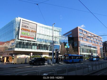 Budapest - Allee üzletközpont-stock-foto