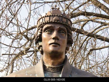 III. András kiály mellszobra Bölcskén-stock-foto