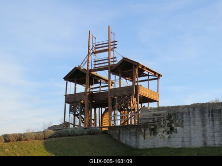 Római kori katonai tábor kapuja - Dunakömlõd-stock-foto