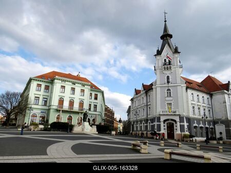 Kaposvár - City Center - Kossuth Square - City Hall-stock-foto