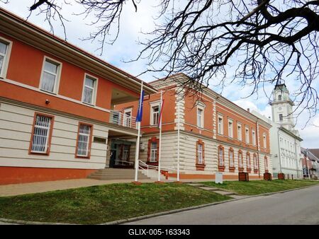 Tamási - Center-stock-foto