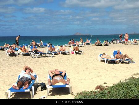 Cape Verde - Sunbathing people on Sal Island.-stock-foto