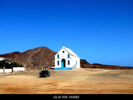 Cape Verde - Church on the island of Sal on the border of Pedra de Lume.-stock-foto