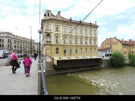 Cluj-Napoca (Kolozsvár), 8 May 2017The Somes river in the Center of Cluj.A Szamos Kolozsvár belvárosában.-stock-foto
