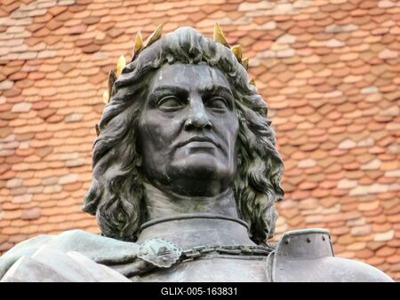 Cluj-Napoca (Kolozsvár), 8 May 2017The face of King Mathias on the Monument of King Mathias.Mátyás király arca a Mátyás király emlékmûvön. A szobor Fadrusz János alkotása 1902-bõl.-stock-foto
