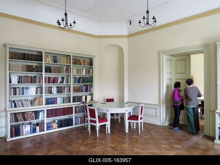 Târgu-Mureº (Marosvásárhely), 10 May 2017The Teleki Library also known as Teleki-Bolyai Library and Bibliotheca Telekiana, is a historic public library and current museum in Târgu-Mureº.A Teleki Téka (Teleki–Bolyai Könyvtár). A könyvtárat 1802-ben létesítette gróf Teleki Sámuel, Erdély kancellárja.-stock-foto