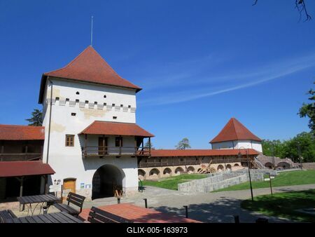 Târgu Mure? (Marosvásárhely), 10 May 2017The Middle-age fortress.A középkori vár. Kolostorból  Báthory István alakította várrá 1492-ben.-stock-foto