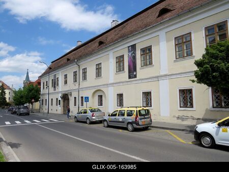 Târgu-Mureº (Marosvásárhely), 10 May 2017The Teleki Library also known as Teleki-Bolyai Library and Bibliotheca Telekiana, is a historic public library and current museum in Târgu-Mureº.A Teleki Téka (Teleki–Bolyai Könyvtár). A könyvtárat 1802-ben létesítette gróf Teleki Sámuel, Erdély kancellárja.-stock-foto