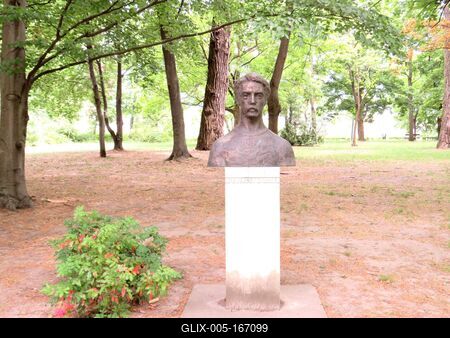 Bust of Hungarian painter Ferenczy Károly-stock-foto