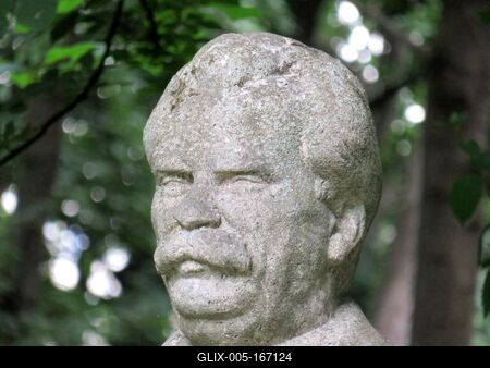 Bust of Hungarian writer Móricz Zsigmond-stock-foto