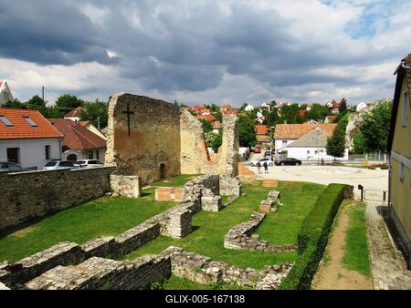 Veszprém - Dominican Monastery ruins - St. Margaret-stock-foto