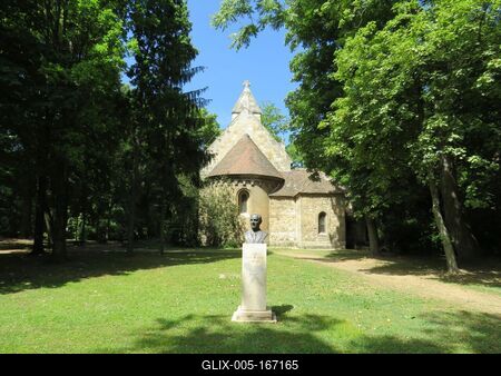 St. Michael's Chapel on Margaret Island - Budapest-stock-foto
