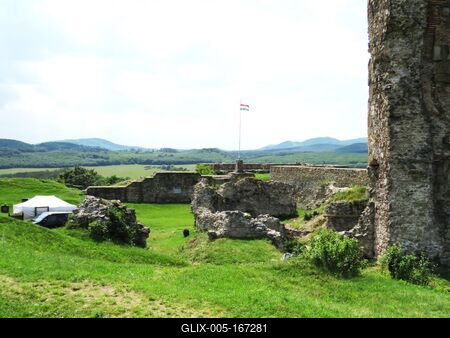 Ruins of Nógrád Castle - HUngary-stock-foto