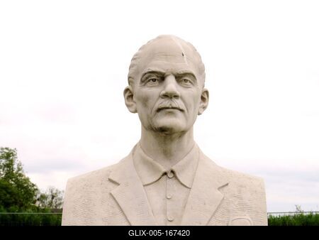Bust of ethnographer Solymos Ede - Agárd - Hungary-stock-foto