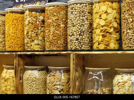 Snacks - Seeds -  Shop - Graz-stock-foto