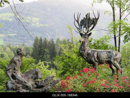 Hubertus monument - Lienz - Austria-stock-foto