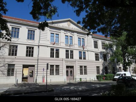 Pewtőfi Sándor grammar school - Budapest-stock-foto