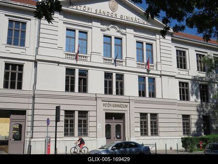 Petőfi Sándor grammar school - Budapest-stock-foto