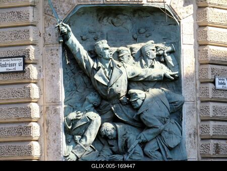 Railway Heroes relief WWI - Budapest-stock-foto