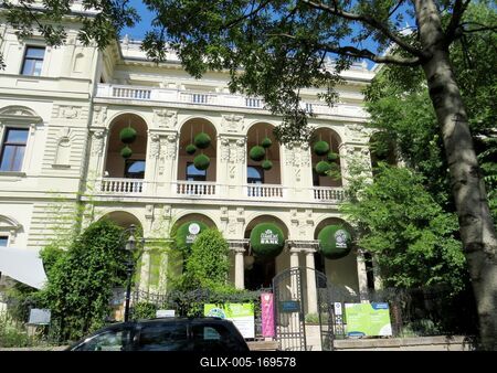 Magnet Bank - Budapest-stock-foto