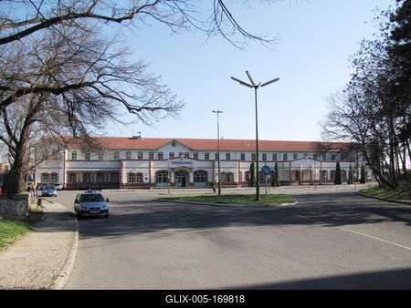 Sátoraljaújhely, 2016. március 17.A vasútállomás.-stock-foto