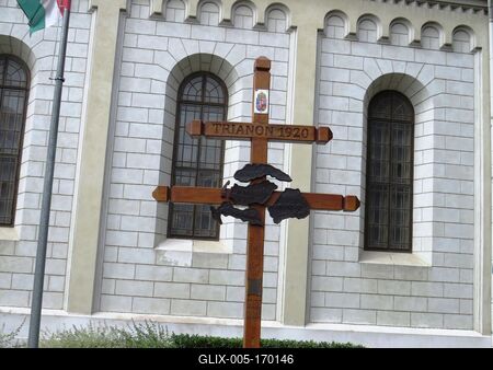 Trianon memorial cross - Mosonmagyaróvár-stock-foto