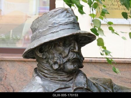 Statue of Habsburg Frigyes - Mosonmagyaróvár-stock-foto