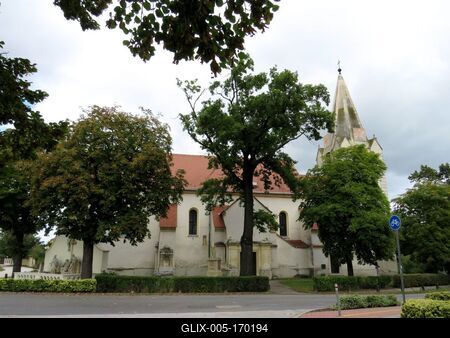 Rajka (Ragendorf) - St. Martin Church-stock-foto