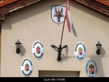 Rajka - Ragendorf - Bilingual Signs - German, Hungarian-stock-foto