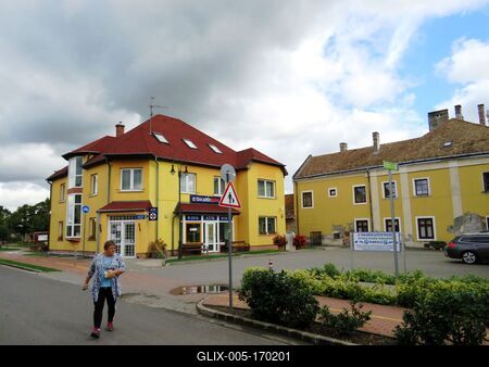 Rajka (Ragendorf) - Center-stock-foto