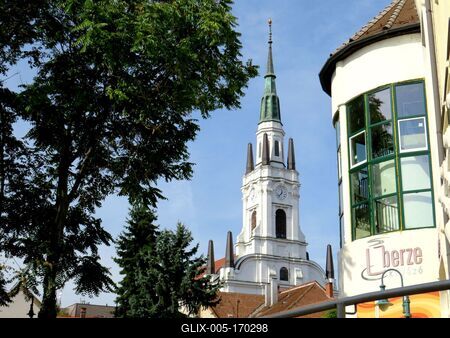 Miskolc - Reformed Church - Hungary-stock-foto