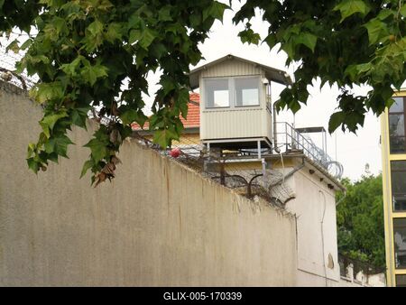 Miskolc - Prison - Watchtower-stock-foto