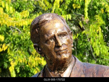 Statue of George H. W. Bush - Americab President - Budapest-stock-foto