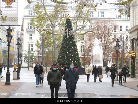 Coronaviral Christmas - Budapest - City Center-stock-foto