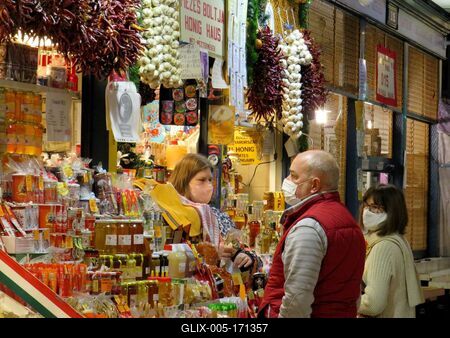 Coronaviral Christmas in Budapest Gerat Market Hall-stock-foto