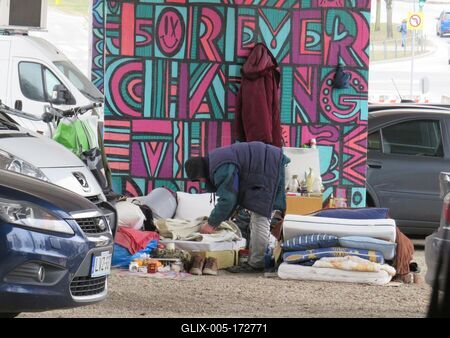 Homeless accomodationunder an overpass - Budapest-stock-foto