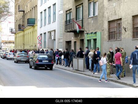 People in line for vaccination against Covid 19-stock-foto