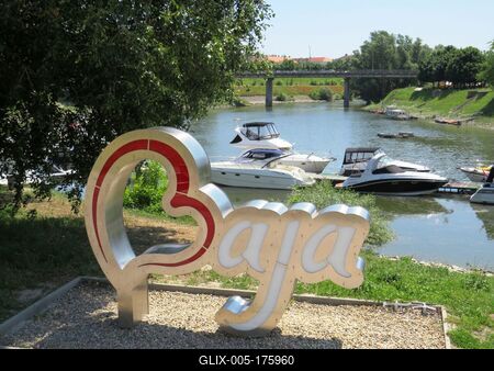 Baja Isncription - Hungary - Sugovica - Danube-stock-foto