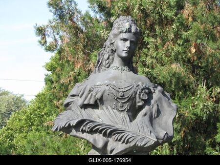 Queen Elisabeth (Sissy) bust - Esztergom - Hungary-stock-foto