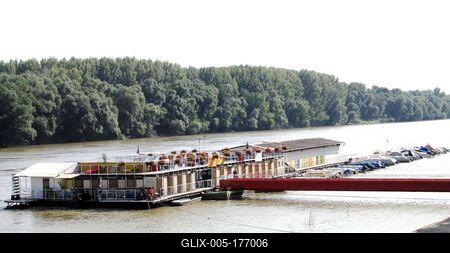 Szeged - Tisza river - Boat house and peer-stock-foto