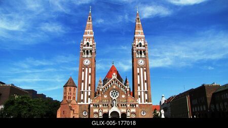 Szeged - Cathedral - Hungary-stock-foto