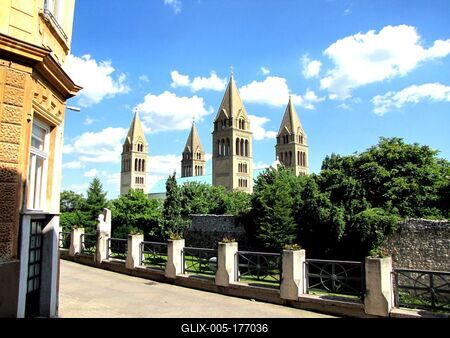 Cathedral rowers of Pécs - Hungary-stock-foto