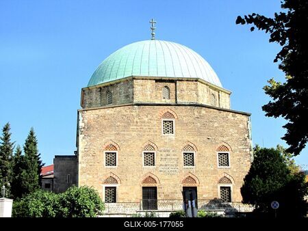 Pécs - Mosque of Pasha Kassim Gaza - Hungary-stock-foto